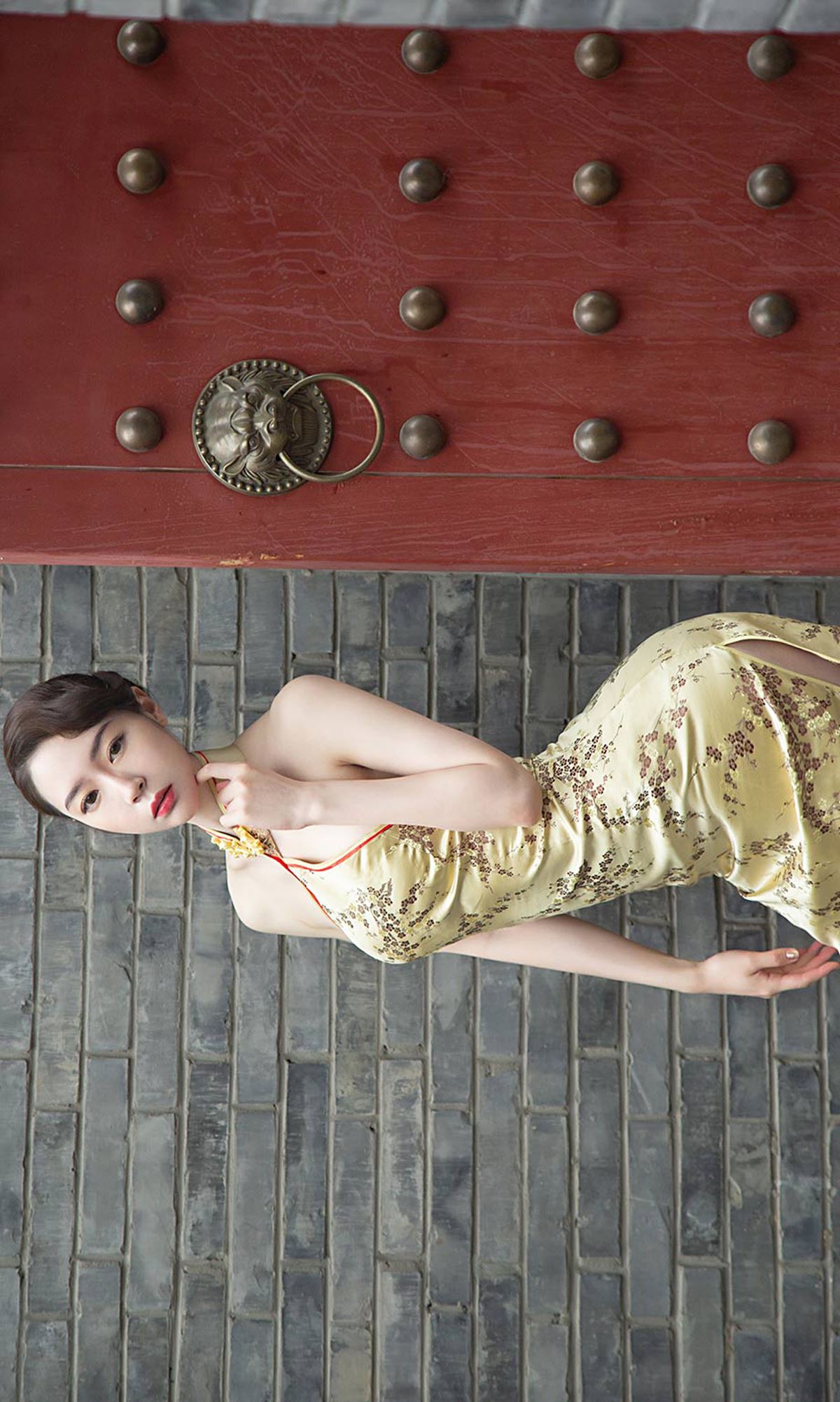 [Ugirls尤果网]爱尤物专辑 2019.05.01 No.1442 梦心玥 恍惚的感情